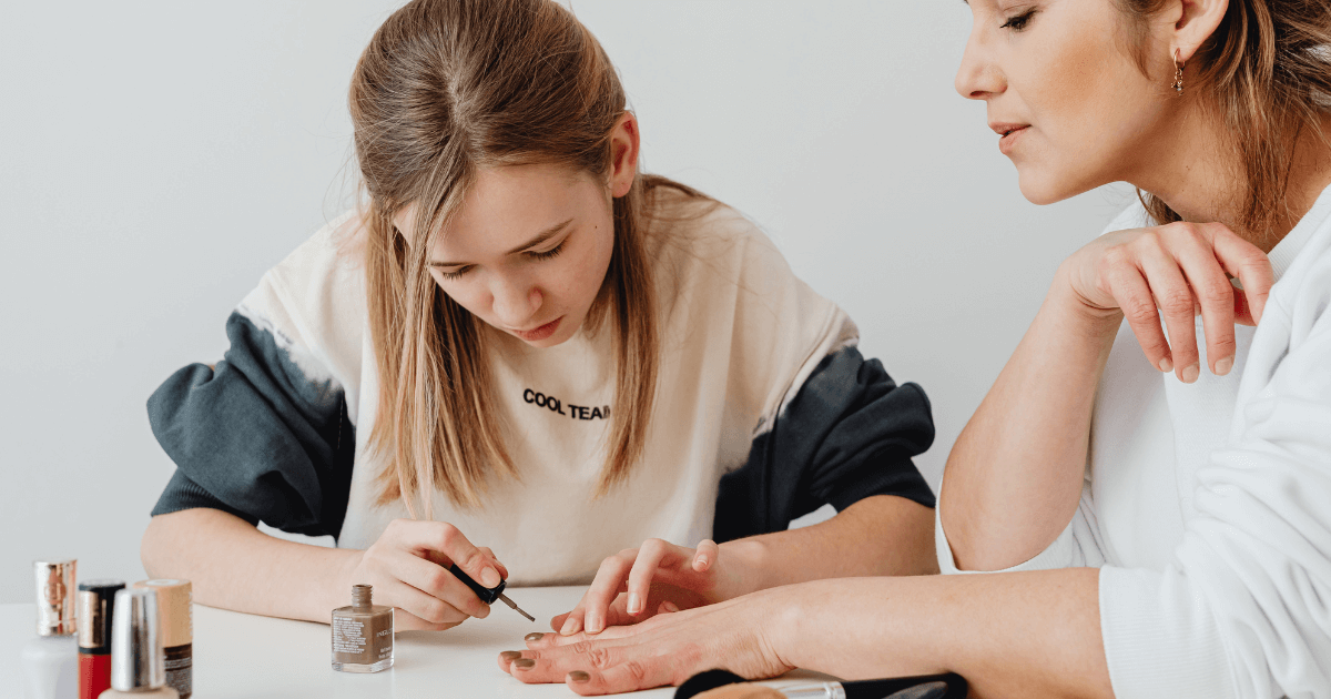 best nail polish brands, top nail polish brands, long-lasting nail polish, luxury nail polish brands, affordable nail polish brands, vegan nail polish brands, professional nail polish brands, best nail polish for salon use, chip-resistant nail polish, nail polish brand list, Beauty Tips, Ideal Beauty Tips